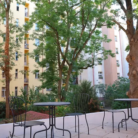 Cozy Near The Tower Daire *